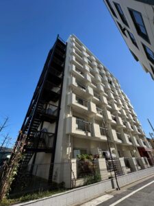 【東京都足立区の旧耐震マンション】自然死ありの空き家を買い取りました