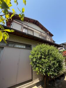 【伊勢原市高森の残置物空き家】他社査定金額より50万円アップで空き家を買い取りました。